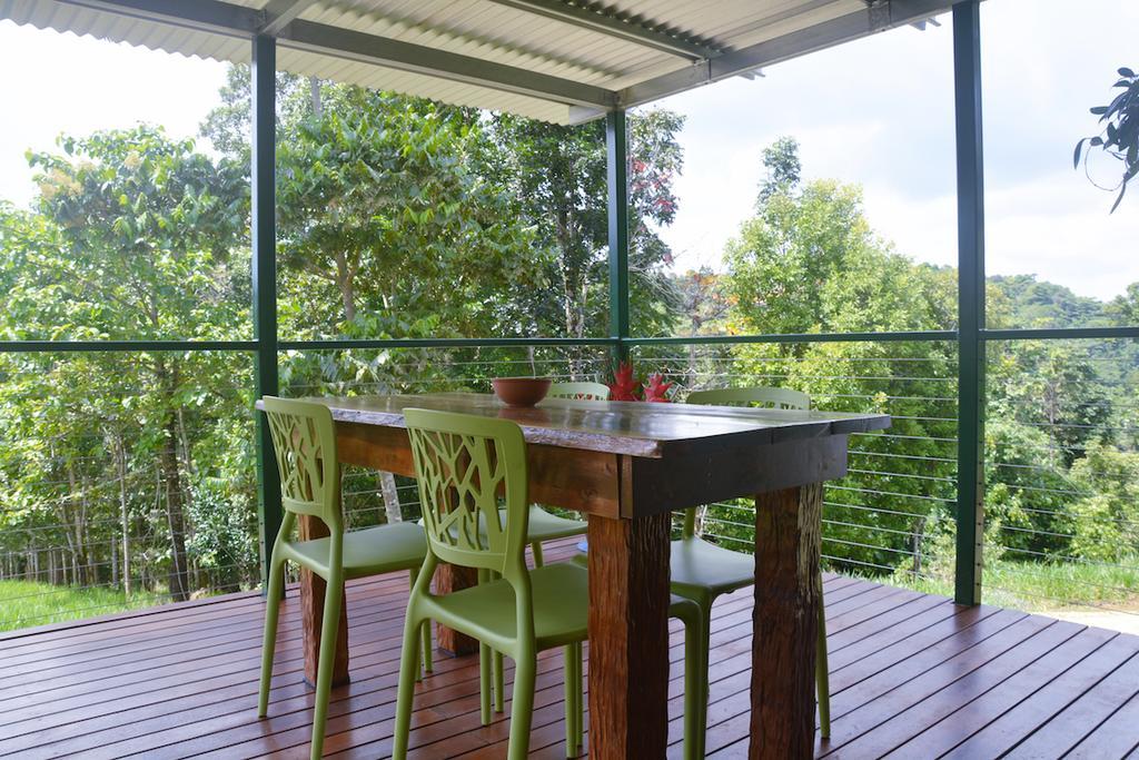 Mena Creek Flower House Εξωτερικό φωτογραφία
